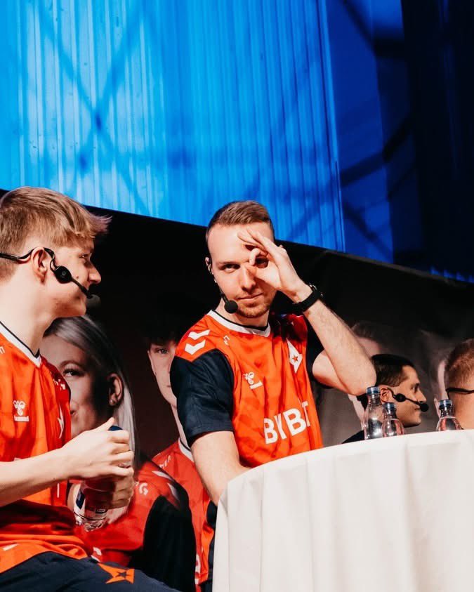 AnonRandomiser's tweet image. Isn’t the obvious igl change for Astralis simply to bring back their GOAT?