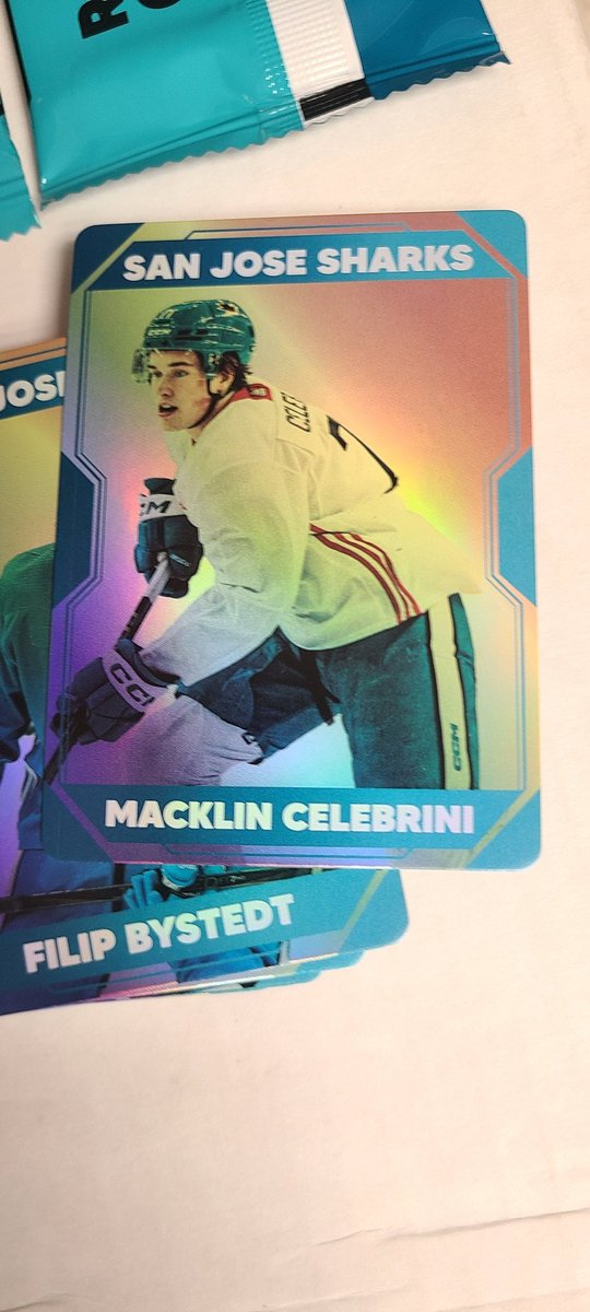 dereleeke's tweet image. Anyone interested in these sharks cards that were a giveaway this season? Looking for sf giants in return