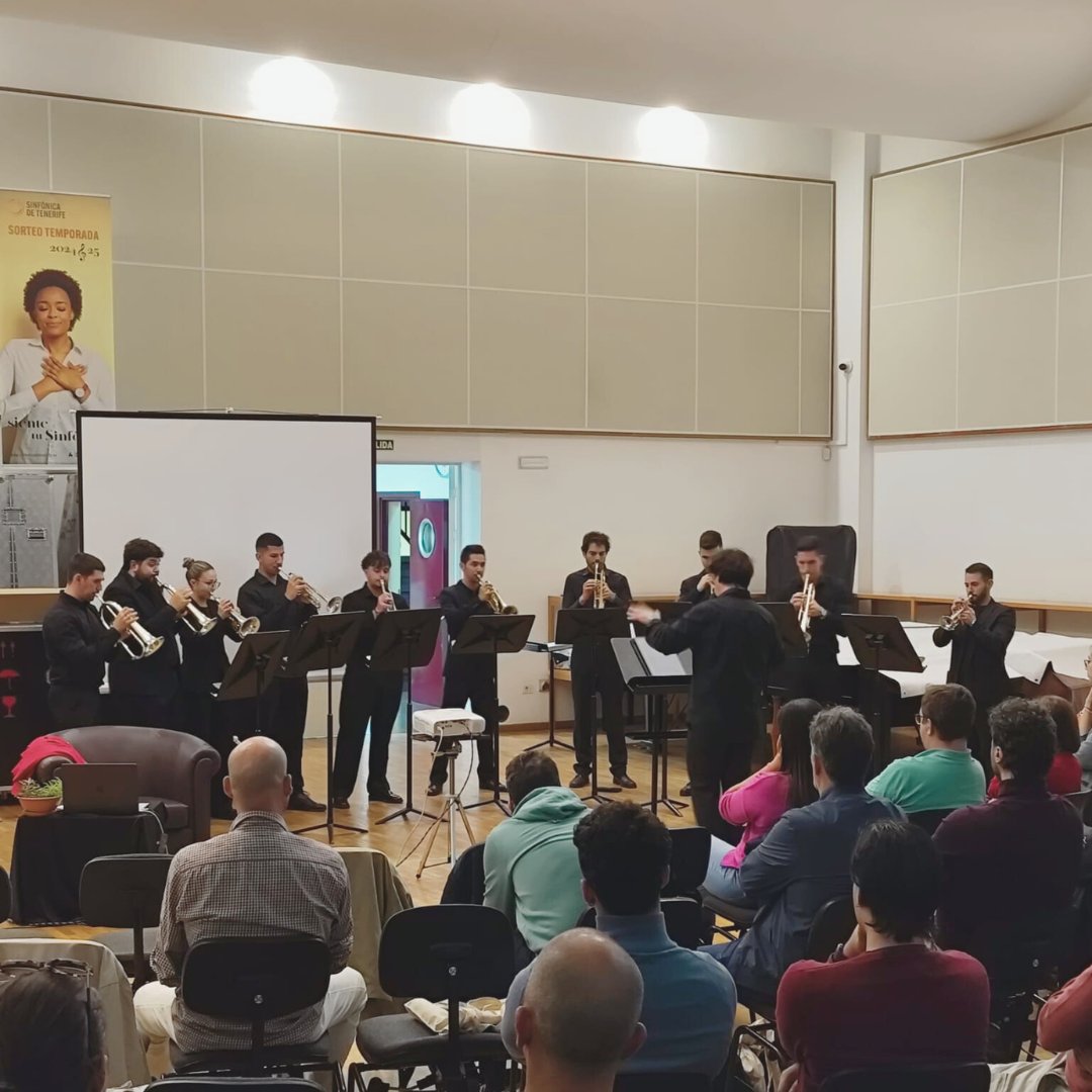 Notasenconexion's tweet photo. Gracias a todas las personas que hicieron posible este primer encuentro. ¡Continuamos mañana! https://t.co/yGIvTDriSH
