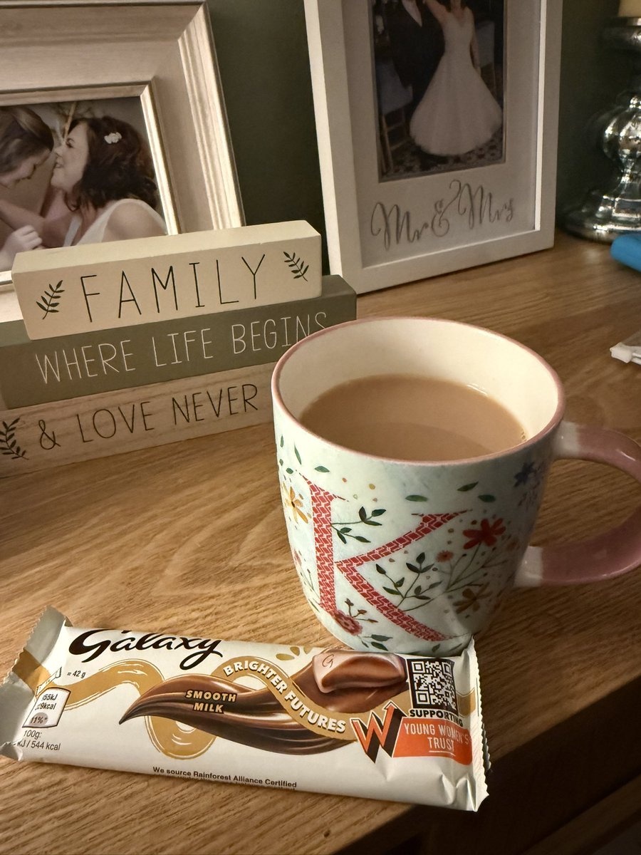 Sometimes you just need a wee cuppa and chocolate. Thanks  to my wee daughter Sophie for this and lovely flowers after a challenging few days. 
Big event last week. Big one tomorrow 😳 
But next week I’ll be be on a well earned holiday to Malaga with my lovely husband Steven ❤️