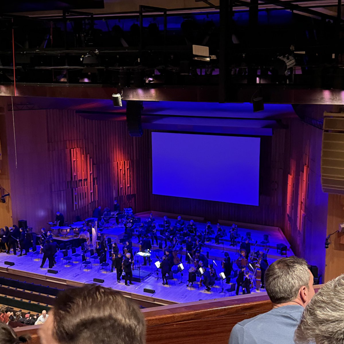 bef ✧˖° | RDC7 (@luvbef) on Twitter photo live orchestra during a showing of silence of the lambs?? hannibal lecter would approve 🙂↕️🙂↕️ live orchestra during a showing of silence of the lambs?? hannibal lecter would approve 🙂↕️🙂↕️