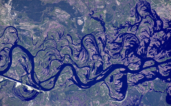 konstructivizm's tweet photo. Ukraine's Pripyat River Is Like A Work of Art From Space https://t.co/sMr38QmGrR