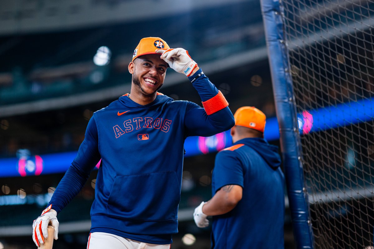 astros's tweet image. Home 🧡