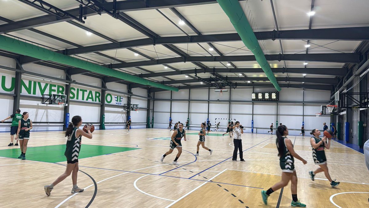 Felicitaciones a <a href="/ClubUrunday/">Club Urunday_oficial</a> por la inauguración de este espectacular polideportivo.
Inversión de más de US$ 2 millones.
De la mano de ENKO Deportes, con los mejores pisos e infraestructura deportiva, UU tendrá un nuevo espacio de más de 3.000 m2, un hito en la historia del club