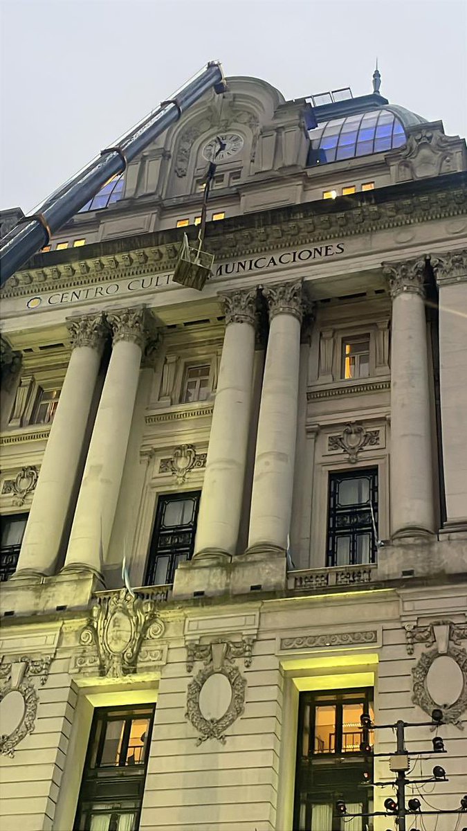 Manuel Adorni tweet media