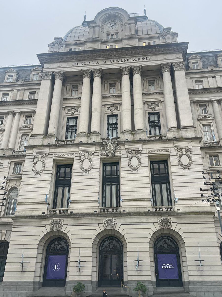 Manuel Adorni tweet media