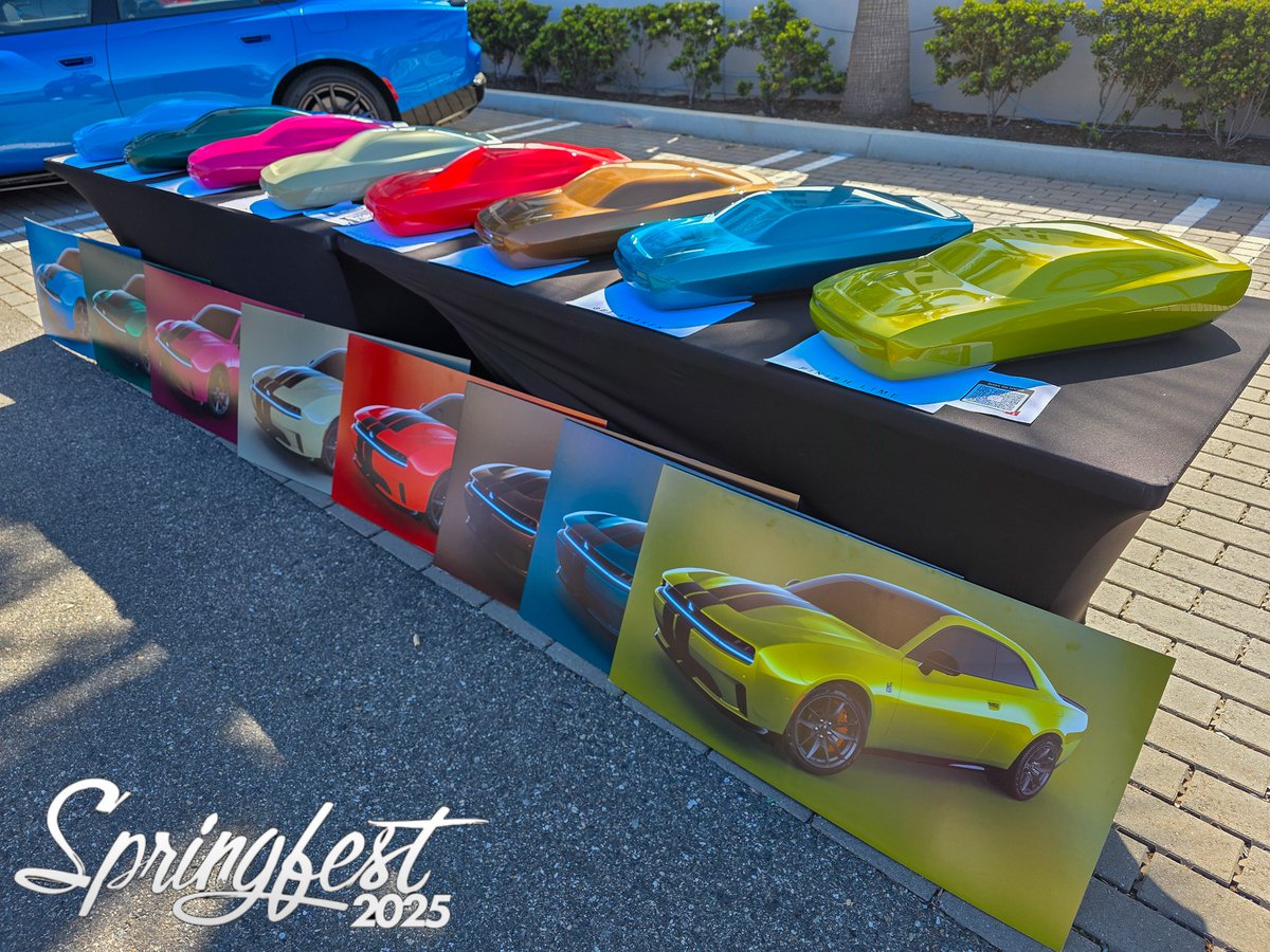 LXandBeyondNats's tweet image. &quot;Only at Spring Fest, enthusiasts get a chance to see potential colors for future Dodge cars and provide feedback. Thrilled to have the exclusive Stellantis Design Color Clinic back for 2025!&quot;

#GoWestForSpringFest #SpringFest2025 #SFLX25 #Dodge #Mopar #DodgeGarage #Badassador