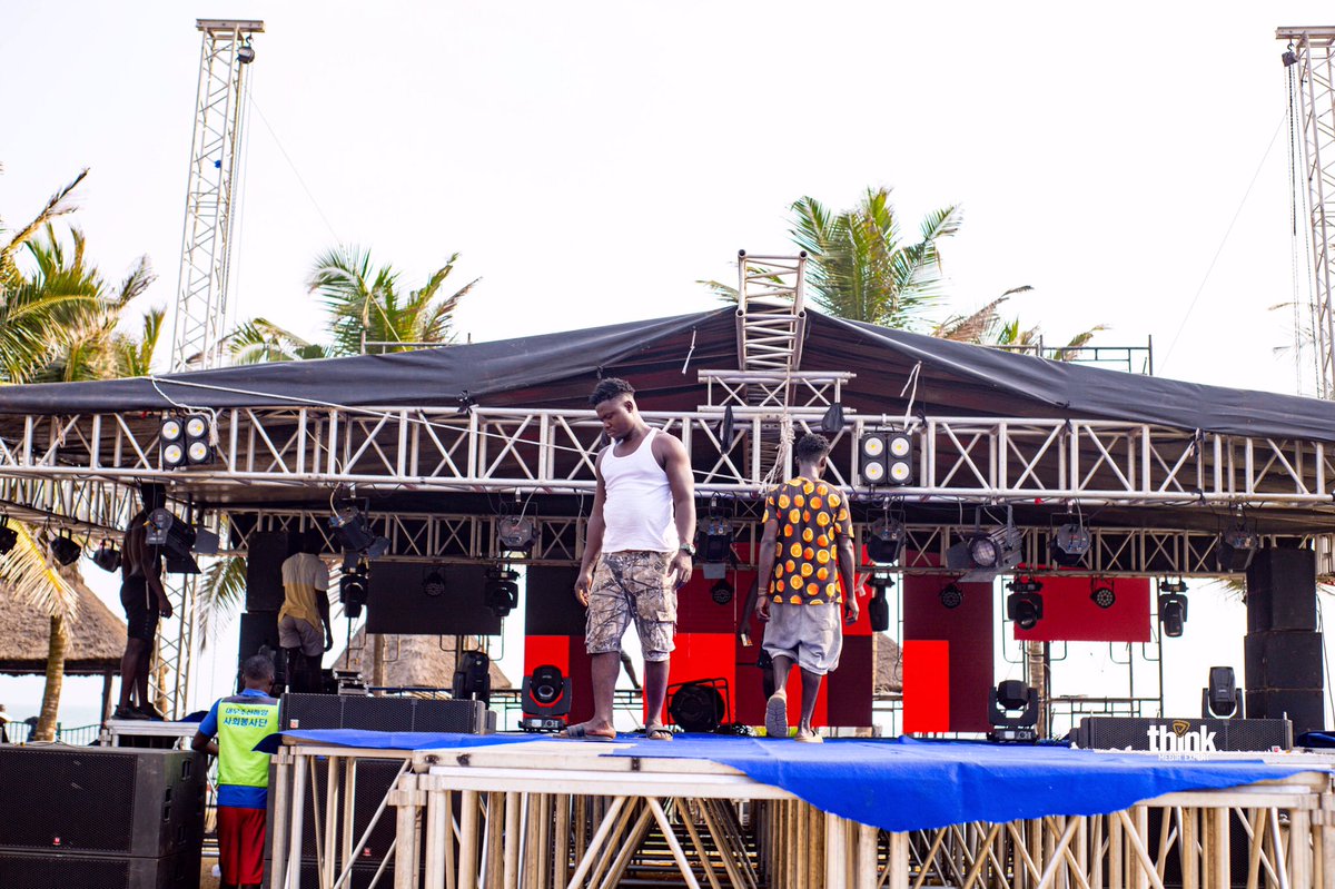 ThinkMediaGh's tweet photo. Elevate your event with all-in-one solutions: stage, trusses, lighting, sound, LED screens, and professional video production – all under one roof! 

Think Media Expert,Your number one event house

#AfroCaribbeanVibes #BlackStars https://t.co/za3KLhdG7M
