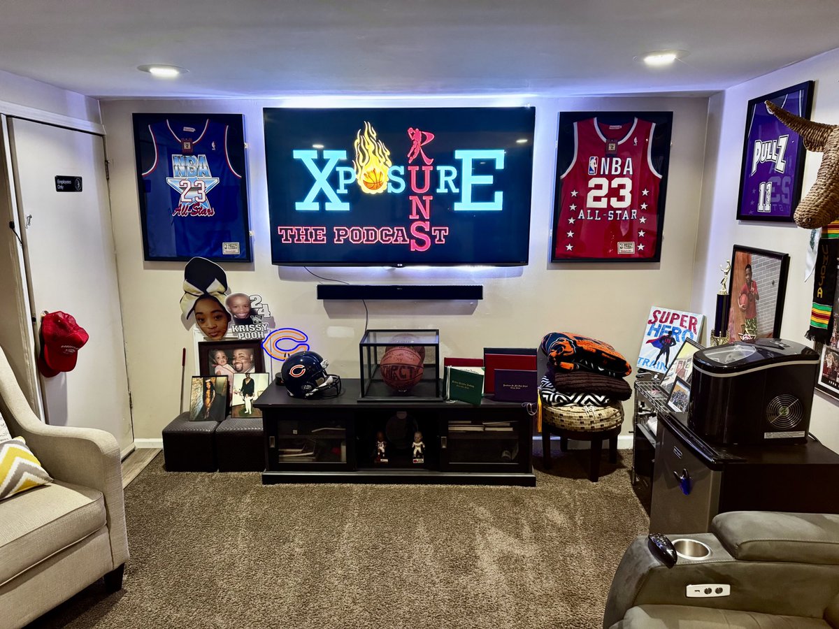 Shout out to <a href="/XposureRuns/">XposureRuns</a> for always providing student athletes and programs with the Xposure they deserve to elevate to the next level!
Keep Making It Happen!
Check out the latest episode 
<a href="/MeanstreetsEYB/">Nike Meanstreets</a> EYBL media day 2025

youtu.be/Cb6Kzts61Kw?si…

#xposureruns #mkethpn