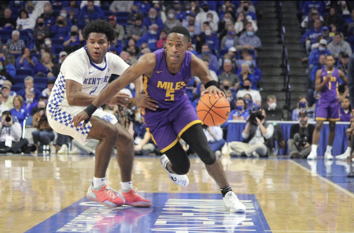 brent ricketts jr (@brentrickettsjr) on Twitter photo Blessed to receive offer from Miles College
#SIAC
<a href="/Coach_Bruiser4D/">Coach_Holmes_4D</a>
Fairfield, Alabama.
#AGTG Blessed to receive offer from Miles College
#SIAC
<a href="/Coach_Bruiser4D/">Coach_Holmes_4D</a>
Fairfield, Alabama.
#AGTG