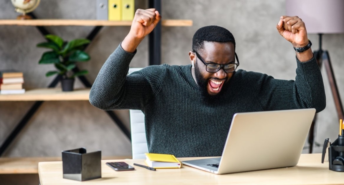 aletecno's tweet photo. Websites to find remote #jobs 🚀

• Jetjobs
https://t.co/IwZK59SQu0 

• WeWorkRemotely
https://t.co/NJ1KkkKjHm

• Remotive
https://t.co/dt92ggddwo

• RemoteOk
https://t.co/THi2s3FPgx

• Virtual Vocations
https://t.co/UI76ghvCPw

• Remotive
https://t.co/pwiN6WC4JU

Save! https://t.co/hWDu8qIvSe