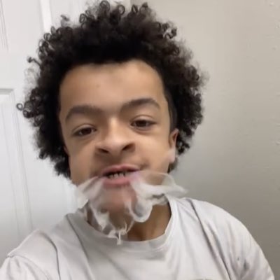 TomEdge42069's tweet photo. #NewProfilePic https://t.co/gbOKmAwk8n