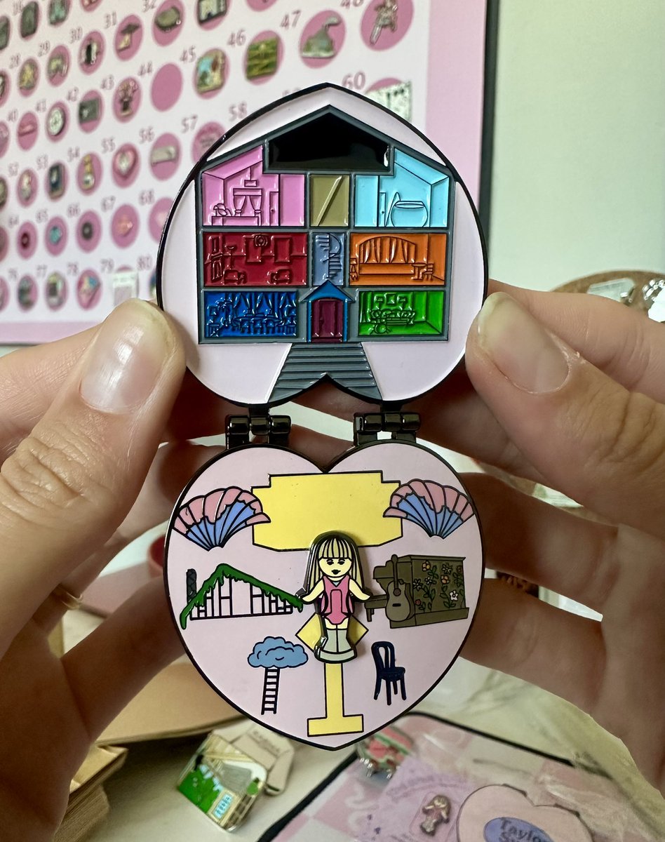 ERAS TOUR POLLY POCKETS ARE HERE AHHHH!!!!