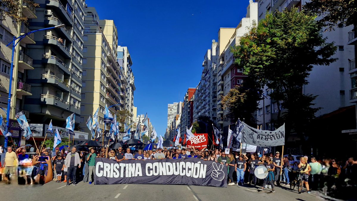 Un Abrazo Ciudadano a la Memoria. 
24 de Marzo 2025. 
La Memoria No Se Apaga.