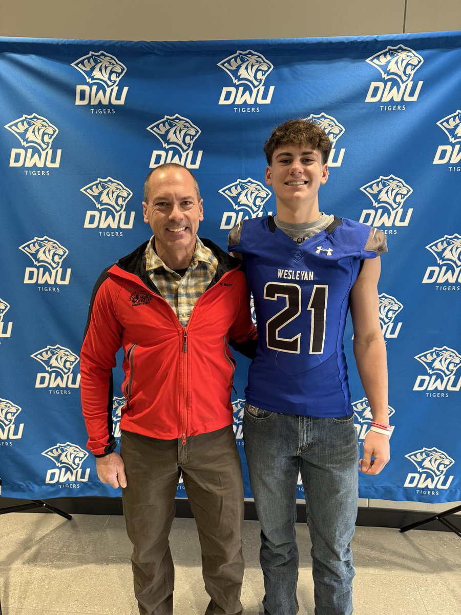 Grayson_Oley's tweet photo. Thank you @dwtigerfootball for the awesome junior day! @CoachMasonFrost @Bailey_B_B @CoachKretch https://t.co/cxwJ8ufKdy