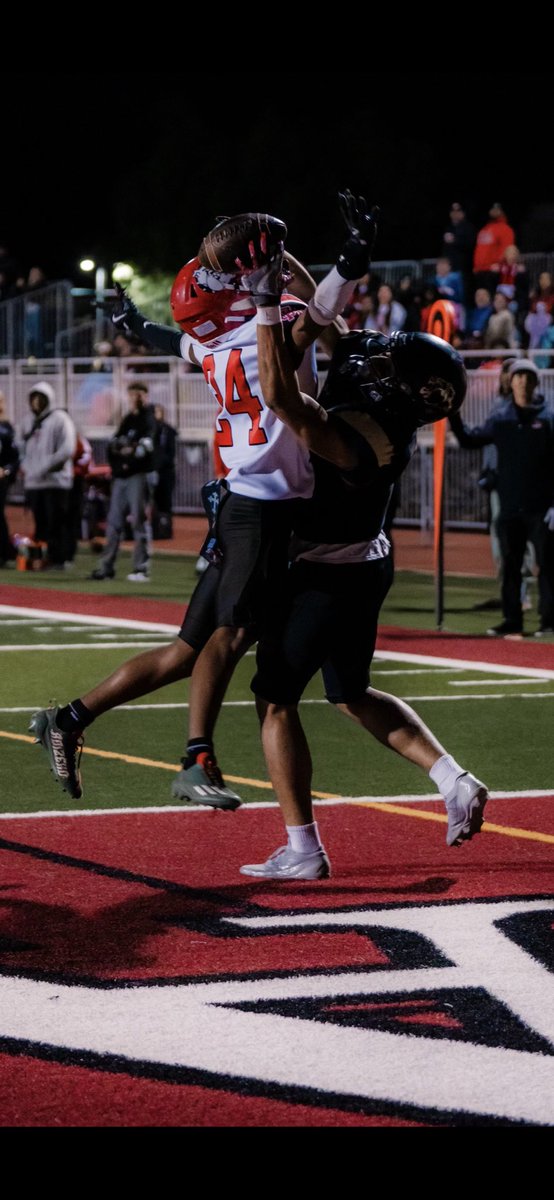 Stevie Àmar Jr. 👷🏽♂️ (@stevieajr) on Twitter photo Oaks Christian 🏈 Senior Szn
☑️Marmonte League Champs
☑️1st team All League
☑️Marmonte League Receiver of the year
☑️1st team All Ventura County
☑️Team Offensive MVP
☑️California All State 3rd team
🫡 to my OC family <a href="/oclionsfootball/">OC Lions Football</a> Oaks Christian 🏈 Senior Szn
☑️Marmonte League Champs
☑️1st team All League
☑️Marmonte League Receiver of the year
☑️1st team All Ventura County
☑️Team Offensive MVP
☑️California All State 3rd team
🫡 to my OC family <a href="/oclionsfootball/">OC Lions Football</a>