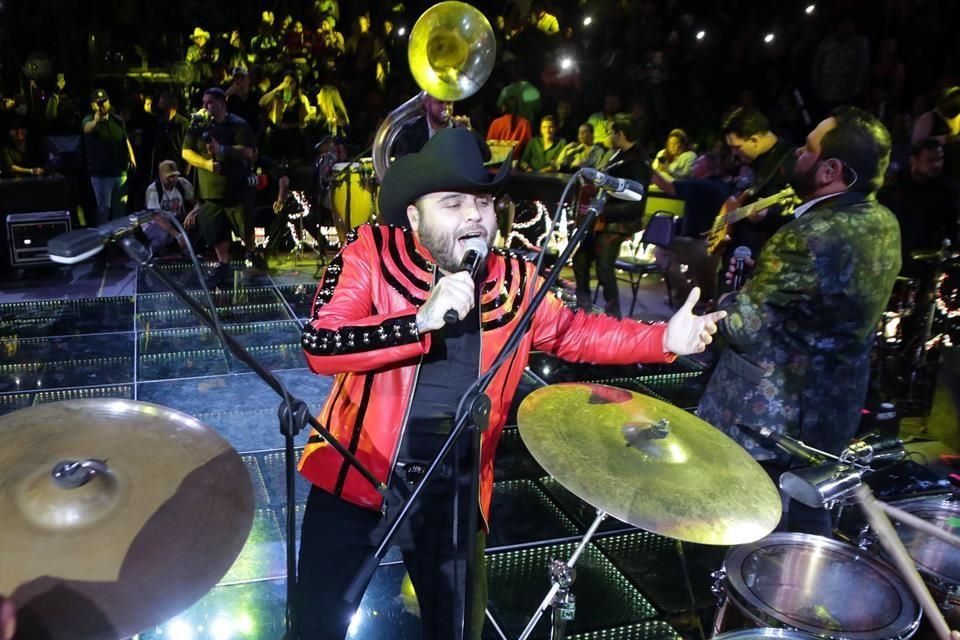 caracusmx's tweet photo. El cantante Gerardo Ortiz se declaró culpable en tribunal de EU de participar con sus conciertos en red de lavado de dinero del #nrco. #NarcoPresidentaClaudia #NarcoExPresidenteAMLO

#AbreLosOjos 🇲🇽 #DisfrutenLoVotado #QueSigaLaCorrupcion #ChingóASuMadreMéxico https://t.co/Qigyi03NGW