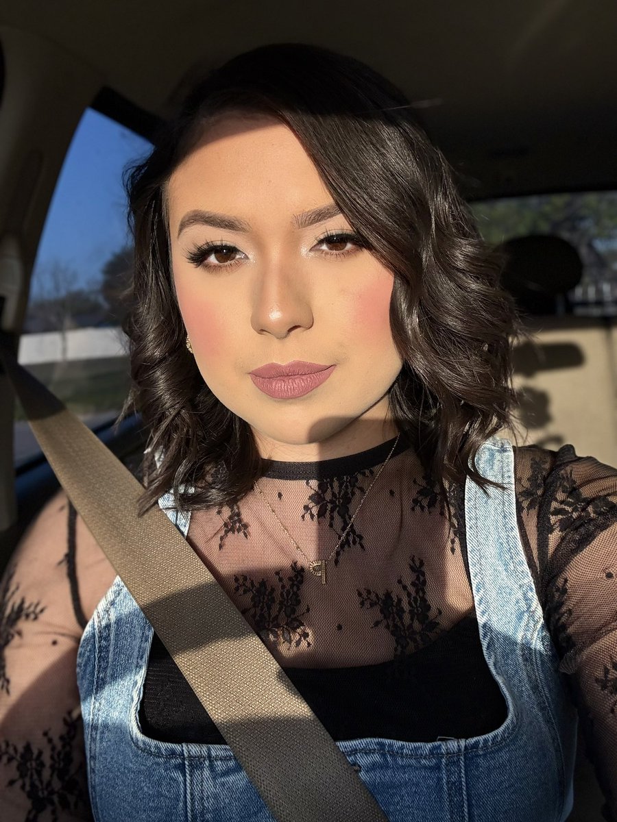 PaulaGrace00's tweet photo. 🖤 https://t.co/5rbH42yiTg