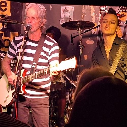 Music-News.it (@musicnewsitaly) on Twitter photo The Vapors - #TheVapors <a href="/vaporsUK/">The Vapors UK</a> #TheVaporsOfficial #HopeandAnchor <a href="/thehopeliven1/">Hope and Anchor Live</a> #hopeandanchorlive - Hope and Anchor, Islington
Read full review here: ift.tt/4QExVy7 The Vapors - #TheVapors <a href="/vaporsUK/">The Vapors UK</a> #TheVaporsOfficial #HopeandAnchor <a href="/thehopeliven1/">Hope and Anchor Live</a> #hopeandanchorlive - Hope and Anchor, Islington
Read full review here: ift.tt/4QExVy7