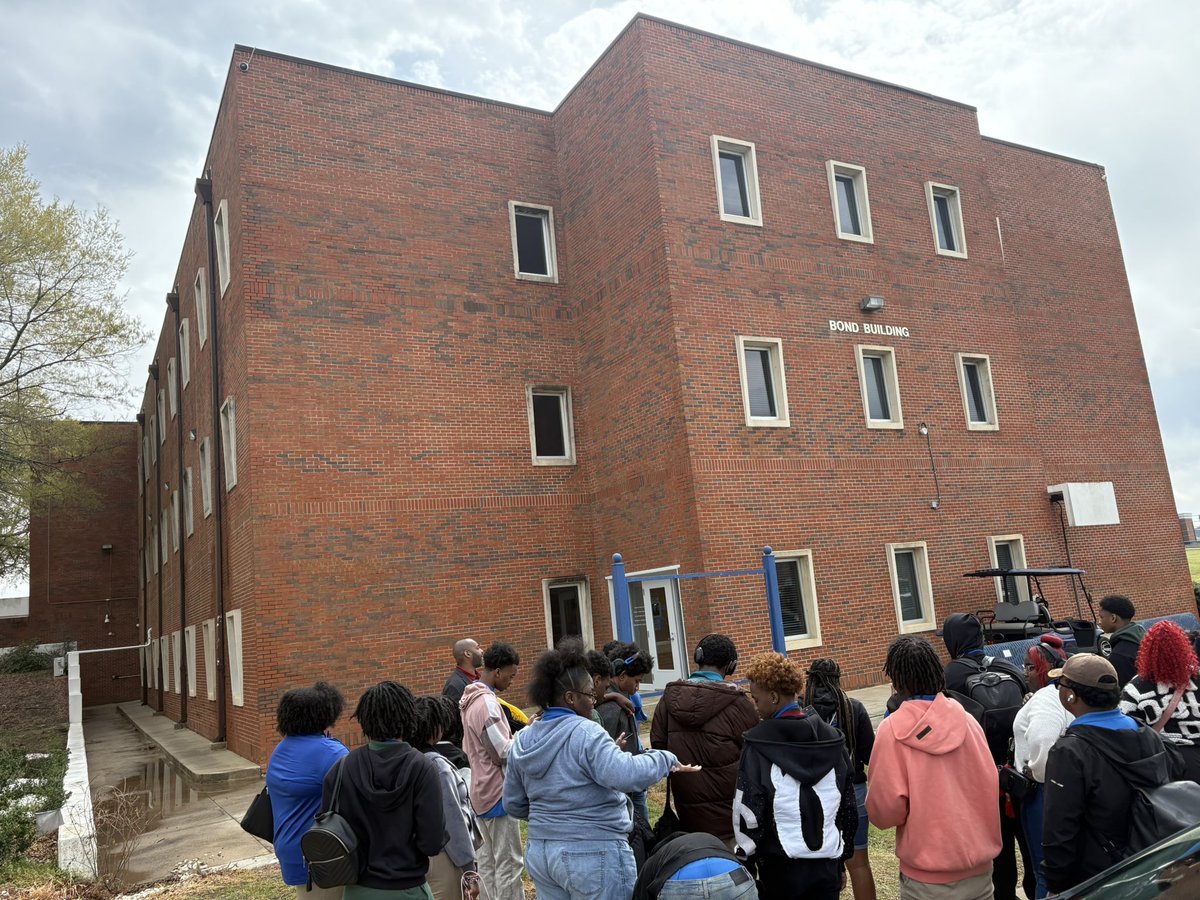 GIA_CTI's tweet photo. A few Robees got bit by a wildcat today! We had a great time learning @fvsu22 @georgia_cti @FCS_SEC @FCSCTAE @GVRAgency @GlobalImpactAc1 @FultonCoSchools @ThePromise_2024 https://t.co/lCVOk5rhcE