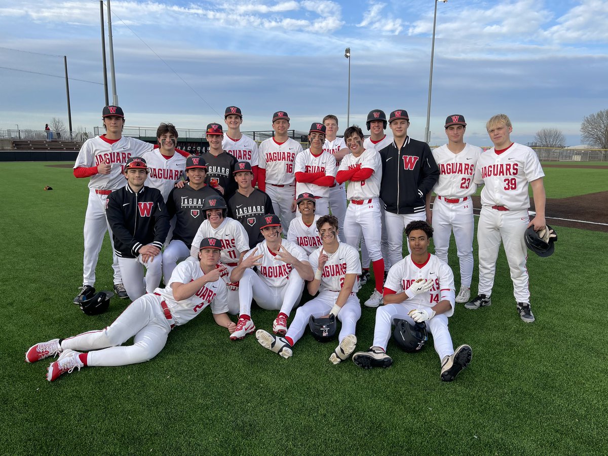Blue Valley West Baseball (@bvwbaseball31) on Twitter photo Jags Win! BVW 15, Raytown South 0. 
Pitching:
C.Ryan (W) 3IP,8Ks,1BB,0Hs
J.Hunt 1IP, 3Ks,0Hs
Hitting:
Kindler 2/3, 3RBI
Tracy 2/3, 3B, 2RBI
Eibes 2/2, 3Rs
Jags improve to 3-0 this spring. #workwins Jags Win! BVW 15, Raytown South 0. 
Pitching:
C.Ryan (W) 3IP,8Ks,1BB,0Hs
J.Hunt 1IP, 3Ks,0Hs
Hitting:
Kindler 2/3, 3RBI
Tracy 2/3, 3B, 2RBI
Eibes 2/2, 3Rs
Jags improve to 3-0 this spring. #workwins