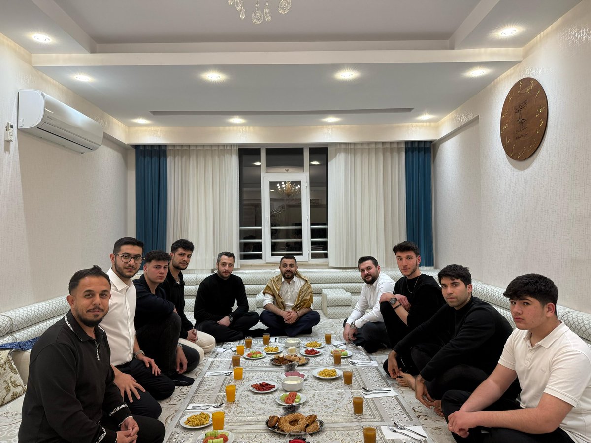 Furkan KÜÇÜK (@furkankucukk_) on Twitter photo Gençliğin Heyecanı İle Sahurun Bereketini Paylaştık 🌙
Genel Merkez Gençlik Kolları Başkan Yardımcımız Sn. <a href="/abdullahutr/">Abdullah UÇAN</a> , Gençlik Kolları Genel Merkez MKYK Üyemiz Sn. <a href="/FIRATKORAN/">Fırat KÖRAN 🇹🇷</a> katılımlarıyla sahurumuzu öğrenci kardeşlerimizle yaptık.
Gençliğin ruhunu diri tutan Genel Merkez Gençliğin Heyecanı İle Sahurun Bereketini Paylaştık 🌙
Genel Merkez Gençlik Kolları Başkan Yardımcımız Sn. <a href="/abdullahutr/">Abdullah UÇAN</a> , Gençlik Kolları Genel Merkez MKYK Üyemiz Sn. <a href="/FIRATKORAN/">Fırat KÖRAN 🇹🇷</a> katılımlarıyla sahurumuzu öğrenci kardeşlerimizle yaptık.
Gençliğin ruhunu diri tutan Genel Merkez