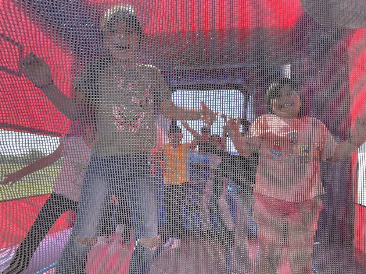 Kristin Scott tweet media