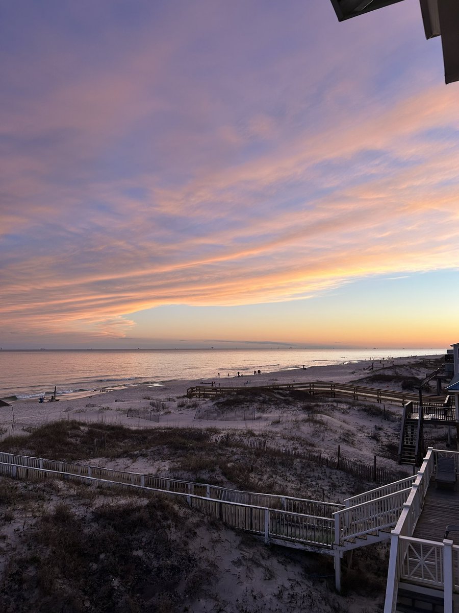 Truemaze's tweet photo. Sunset at Ft. Morgan
@spann https://t.co/tI6A3y4mf9