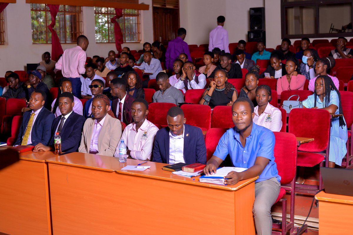 NusaStudents's tweet photo. 💥💪✍💥
Last Saturday on 22/3/2025, Ntungamo University Students Association.(NUSA)-Mak Chapter conducted a Handover ceremony where the outgoing.ExCom 2023/24 transitioned  tools of power to a new.ExCom 2024/25🤝🤝🤝
It was a successful &amp; a number of ideas were shared.Bravo👏👏 https://t.co/VNddjHhxSg