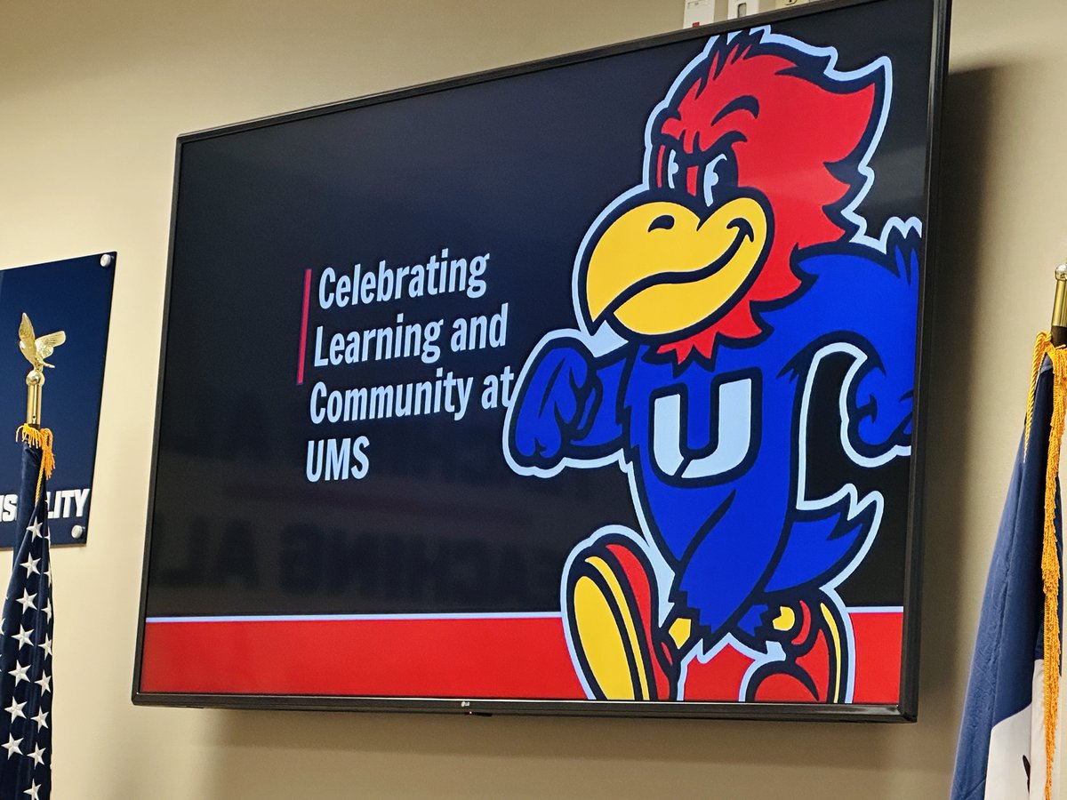 UrbandaleCSD's tweet photo. During tonight's School Board meeting, UMS Principal Dr. Modlin & UMS Social Studies Teacher Mrs. Birdwell shared highlights a/b the many engaging learning opportunities Ss have enjoyed this year. A fantastic School Showcase presentation! #UMSpride https://t.co/ADpH0vClhu