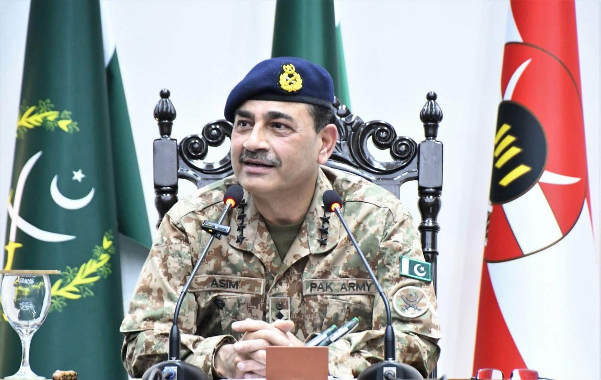 إِنَّا لِلّهِ وَإِنَّـا إِلَيْهِ رَاجِعونَ

آرمی چیف جنرل سید عاصم منیر کی والِدہ ماجدہ قضائے الہی سے وفات پا گئی ہیں۔

اللہ تعالیٰ مرحومہ کی مغفرت فرمائے، ان کے درجات بلند کرے اور اہلِ خانہ کو صبر جمیل عطا فرمائے آمین 🤲۔