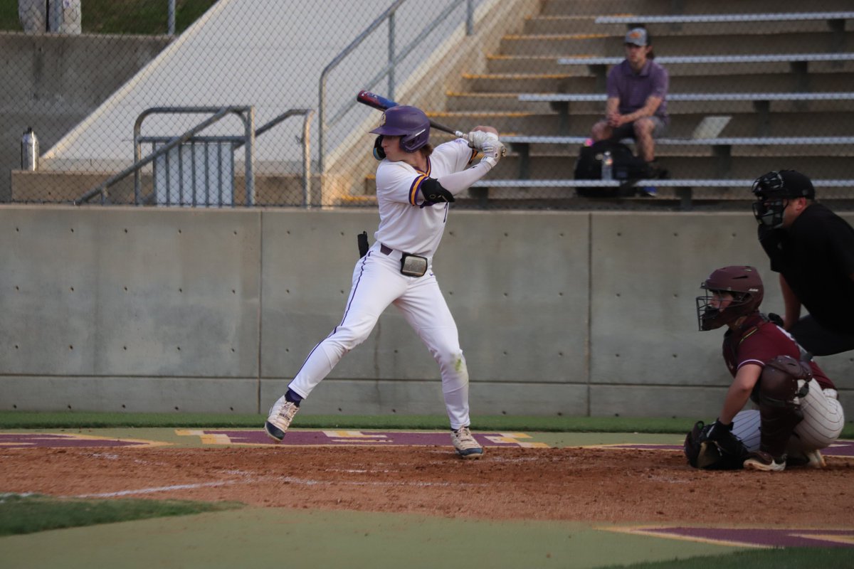 True To The Cru (@truetothecru) on Twitter photo Huge week at the plate for Carson Hagan!
➡️ ASC Hitter of the Week
➡️ 4-for-7, 3 runs, 2 SB in UMHB's 2 wins
➡️ 2-for-3, 4 RBIs, HR against Concordia
➡️ Average rose from .333 to .364 last week
#gocru | #d3baseball | <a href="/crubaseball/">UMHB Baseball⚾</a> Huge week at the plate for Carson Hagan!
➡️ ASC Hitter of the Week
➡️ 4-for-7, 3 runs, 2 SB in UMHB's 2 wins
➡️ 2-for-3, 4 RBIs, HR against Concordia
➡️ Average rose from .333 to .364 last week
#gocru | #d3baseball | <a href="/crubaseball/">UMHB Baseball⚾</a>