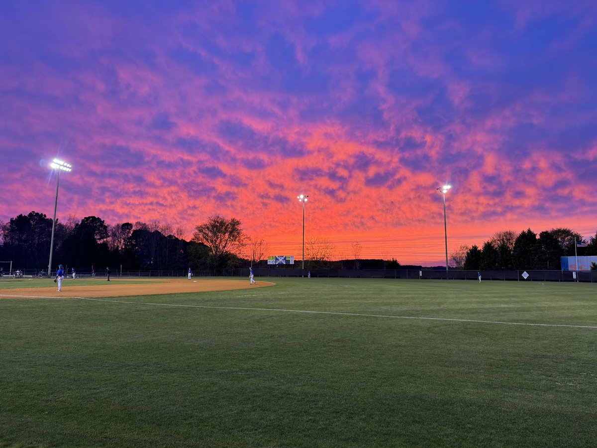 Thankful for reminders that there’s beauty to be found on even the most challenging days. #nofilter