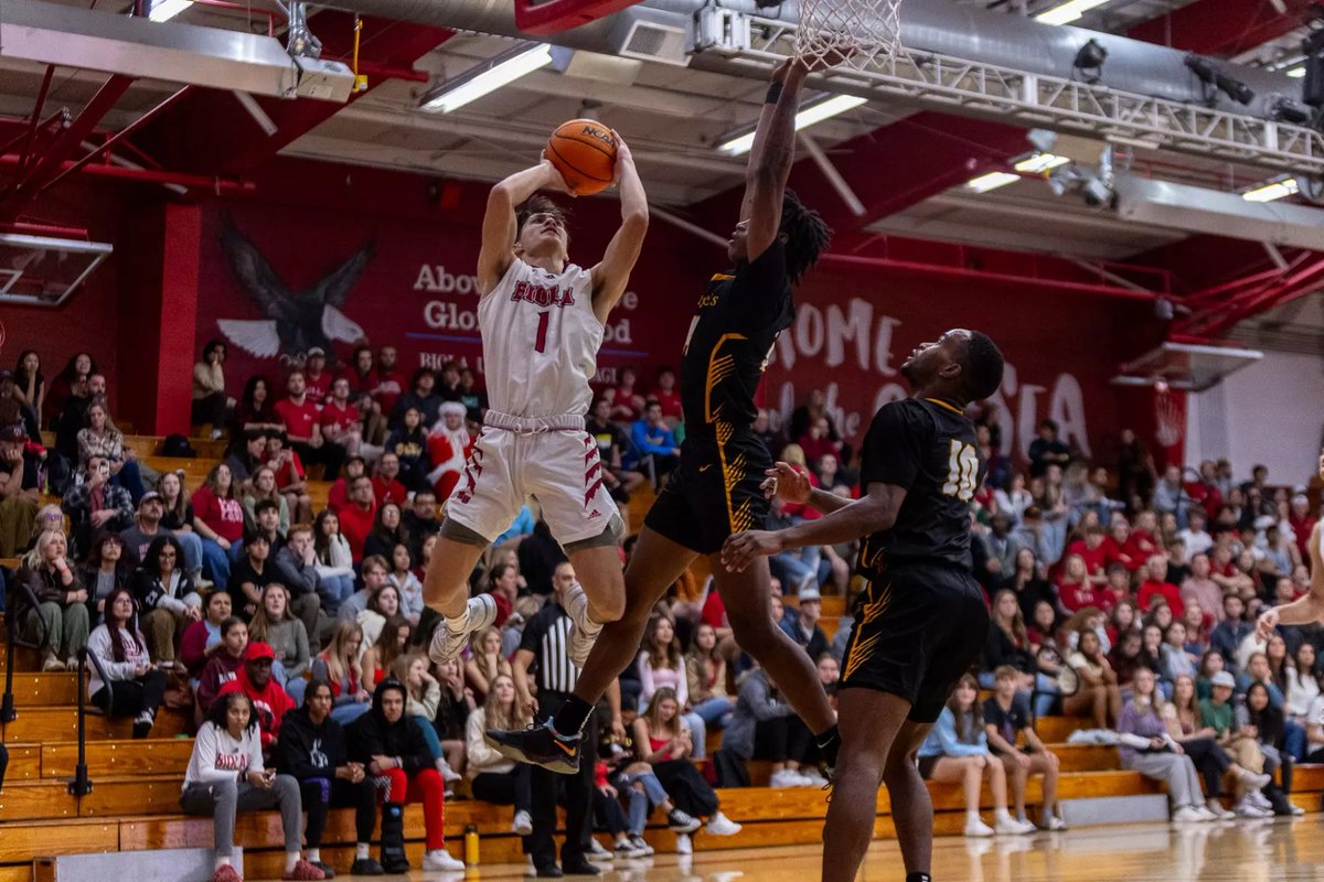 jakelieberman2's tweet photo. Nathan Medina out of Biola University has entered the transfer portal. 

Averaged 16.3 PPG and was named First Team All-Pacwest. 

Two years of eligibility remaining. https://t.co/MMoEWl6GMe