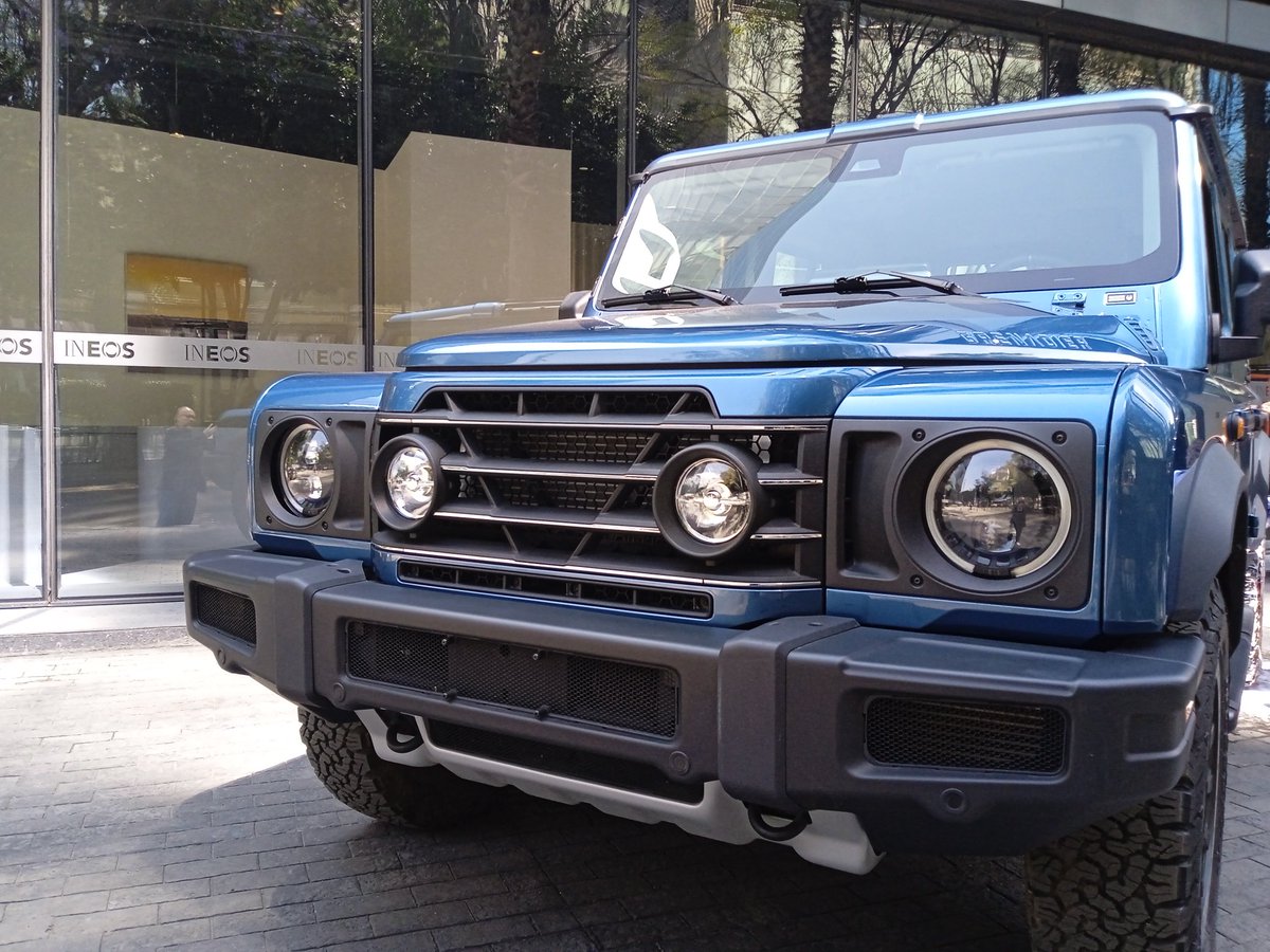 GrenadierBob's tweet photo. Una #Fiedlmaster en #ShaleBlue disponible en #INEOSGrenadier México. https://t.co/DjqMzx2Ecc