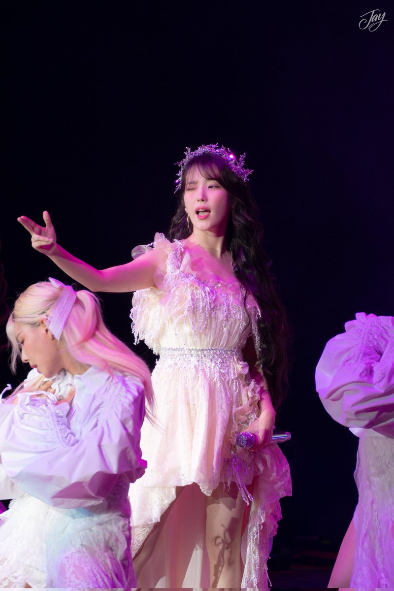 UAENAGRAPHY's tweet image. IU HEREH World Tour Concert in Oakland

Oakland Arena 

#아이유 #아이유월드투어 #IU #아이유콘서트