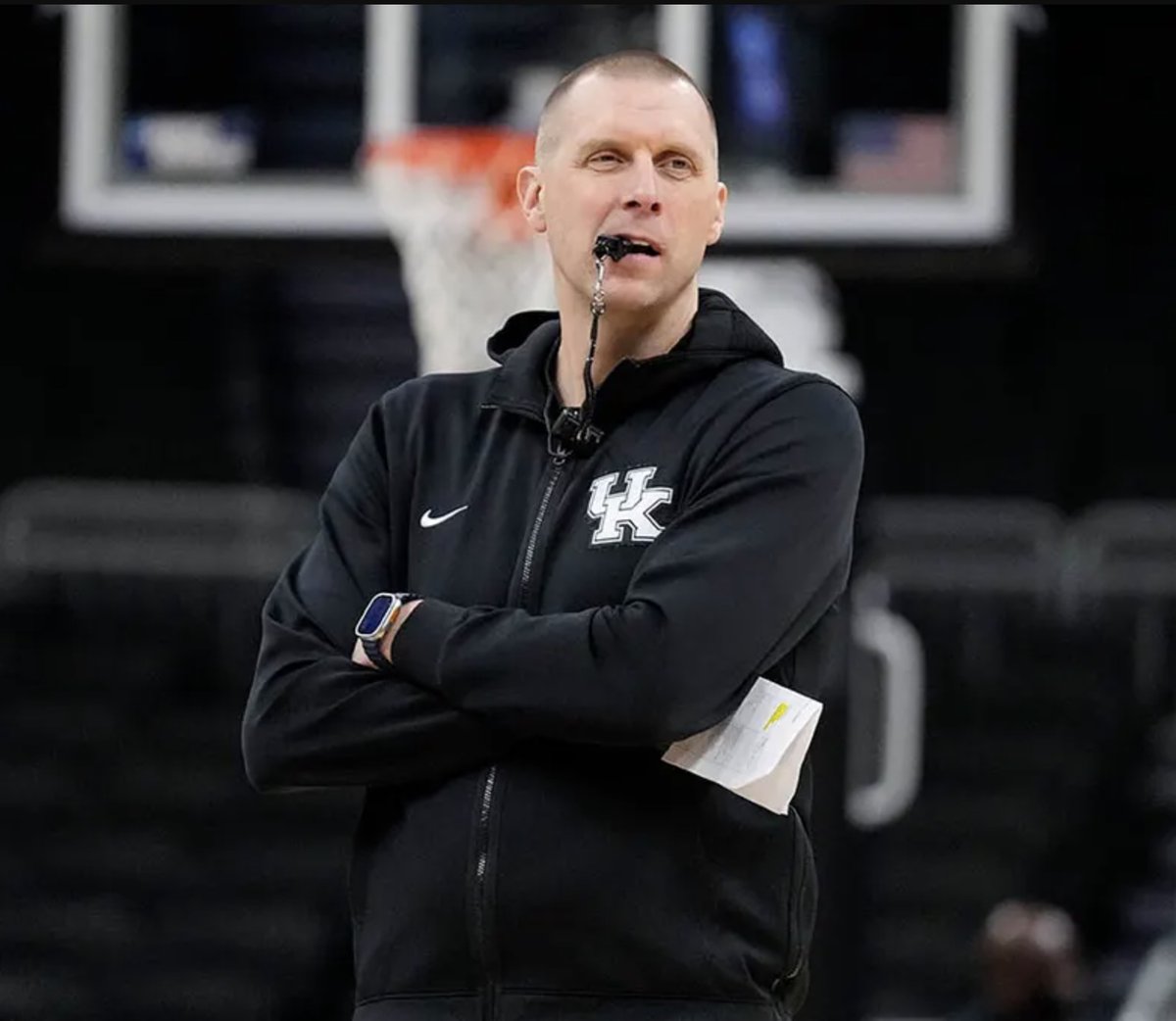The bully Dan Hurley said "No way" when asked last year if he'd take the newly available job at Kentucky. 

Instead, a gracious, noble, selfless leader named Mark Pope now coaches the Cats. 

Best upgrade ever.

<a href="/840WHAS/">News Radio 840 WHAS</a> audio tinyurl.com/yc8nxz3s

#UConndramaboy #BBN