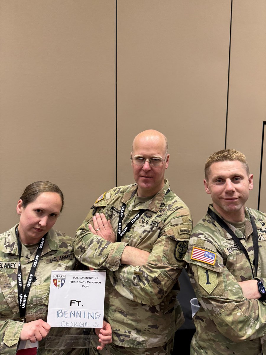 So grateful to be the final presenter for USAFP 2025! Earning the overall scholarly activity achievement award is a special way to close out my time at Madigan. Always so great to reconnect with so many amazing uniformed physician friends, colleagues, past residents and mentors!