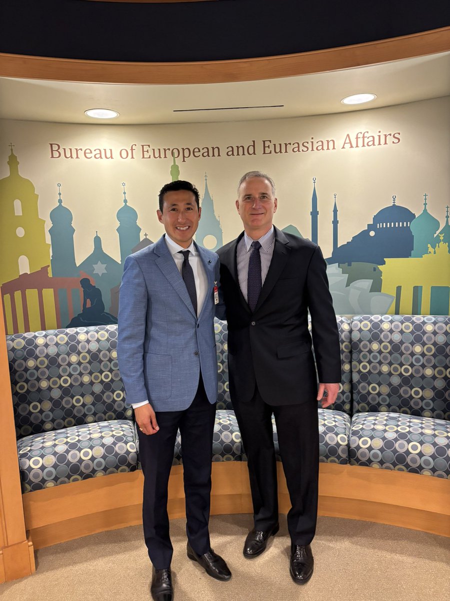 kballarta's tweet photo. It was a pleasure seeing my friend Lou Bono, recently elevated to Assistant Secretary of State for European and Eurasian Affairs. @StateEUR https://t.co/AuPAzTPz9Z