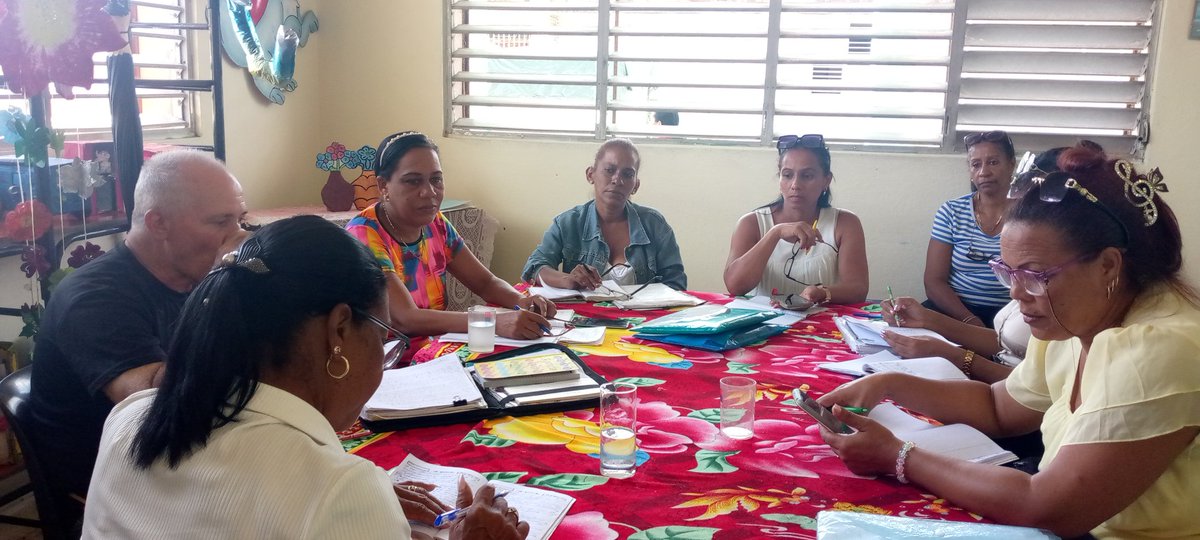 Se realiza en la tarde de hoy la reunión de la efectividad en la Primera Infancia donde tuvimos la presencia del subdirector José Castellano en .#PalmaSoriano .#SantiagoDeCuba