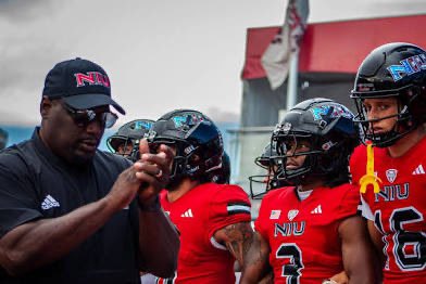 ๐๐ก๐๐ฎ๐ง๐๐๐ฅ ๐๐ข๐ฅ๐ฅ๐ข๐๐ฆ๐ฌ (@shaundelwillia5) on Twitter photo Happy to be back <a href="/NIU_Football/">NIU Football</a> this weekend for spring practice! <a href="/CoachHawk__/">Joseph Hawkins</a> <a href="/NIUCoachHammock/">Thomas Hammock</a> <a href="/CoachAWang/">Andy Wang</a> <a href="/CoachLMeadows/">Luke Meadows</a> Happy to be back <a href="/NIU_Football/">NIU Football</a> this weekend for spring practice! <a href="/CoachHawk__/">Joseph Hawkins</a> <a href="/NIUCoachHammock/">Thomas Hammock</a> <a href="/CoachAWang/">Andy Wang</a> <a href="/CoachLMeadows/">Luke Meadows</a>