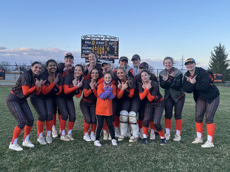 Great first win tonight for Vikings softball 4-3!

Summer McCaw with the start and 9 strikeouts and Ella Letosky for the save and win!

Emi Fankhauser- 2B, BB, 2R
Ella Letosky- 1B, BB , 1R 
Sienna Koosh- 2B, 1R 
Summer McCaw- 2B, 2B