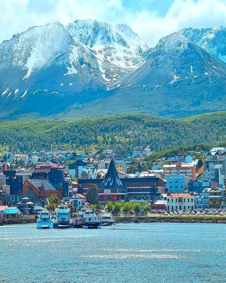 RespiraArg's tweet photo. Ushuaia enamora 🇦🇷❤️

#respiraargentina https://t.co/Vih6r4HH0A