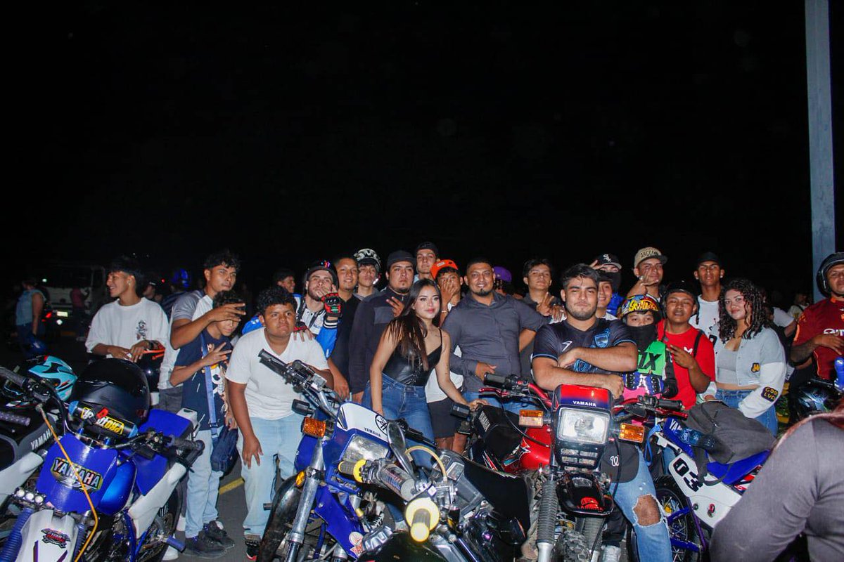 adiarionic's tweet photo. 🚘 Clubes de todo el país se reunieron para mostrar sus impresionantes máquinas y compartir su pasión por la velocidad 🏁
#Nicaragua
#VelocidadYSonido
#autosmodificados
#AdrenalinaSobreRuedas https://t.co/Nmk9QcEOCi