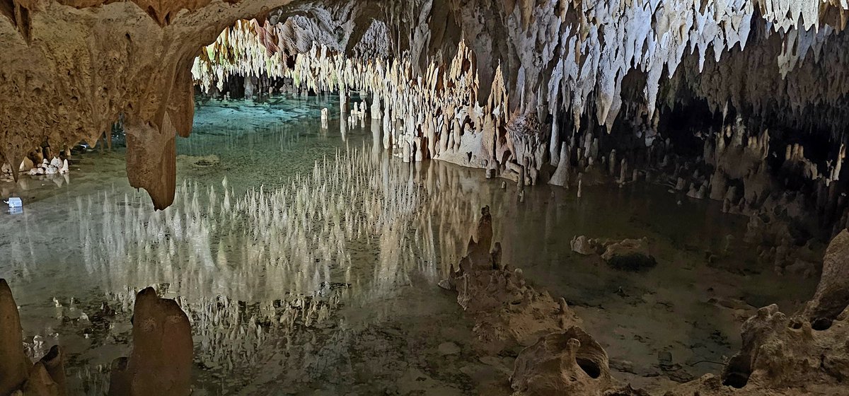 Lurdes_1975's tweet photo. Perfect reflections ๐ง
#cave #reflectionmagic #crystalcaves #caymanislands #cayman #photooftheday #photography #PhotographyIsArt https://t.co/SjqIox07tq