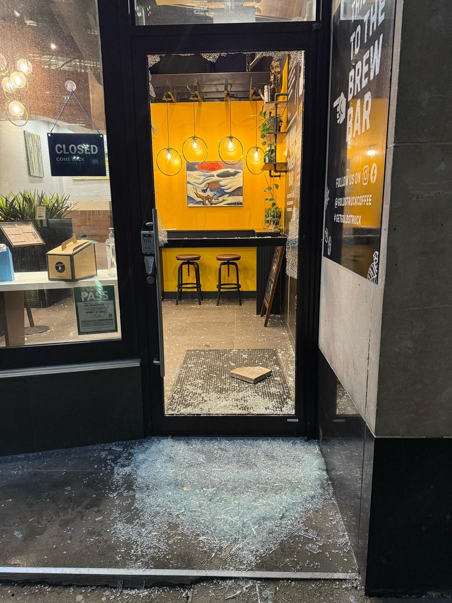 DahliaKurtz's tweet photo. 🟥JEWISH BUSINESS ATTACKED — REPEATEDLY

In the past week, Goldstruck Coffee — a family-owned business — has been vandalized twice. 

Shattered windows and a broken door both times. 

This just two days after a local singer performed there — in Hebrew. A performance shared widely online. 

The owners are asking for YOUR help: 

"We are deeply concerned for the safety of our employees and the future of our business. We are reaching out to our community for support. If anyone has resources or advice that might help, we would greatly appreciate it. Your support means the world."

Downtown Toronto📍