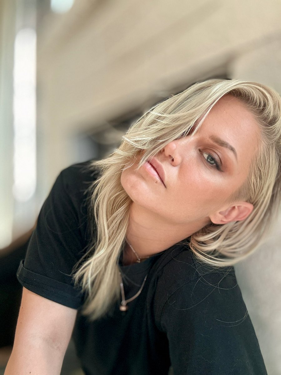 What kind of mischief could we get into this evening? Onlyfans.com/ashhollywood