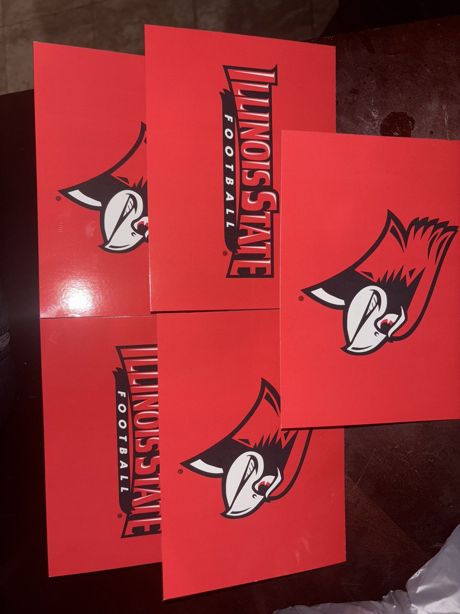 Brandon C Walton (@brandoncwaltom) on Twitter photo Appreciate <a href="/RedbirdFB/">Illinois State Football</a> family for the mail and the love!!
<a href="/BHSREDDEVILFB/">BHS Red Devil Football</a> Appreciate <a href="/RedbirdFB/">Illinois State Football</a> family for the mail and the love!!
<a href="/BHSREDDEVILFB/">BHS Red Devil Football</a>