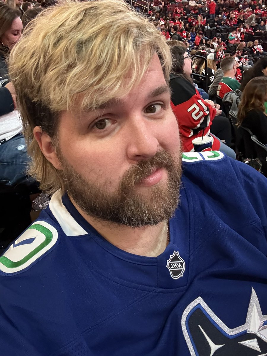 Intermission lighting is my favorite lighting.