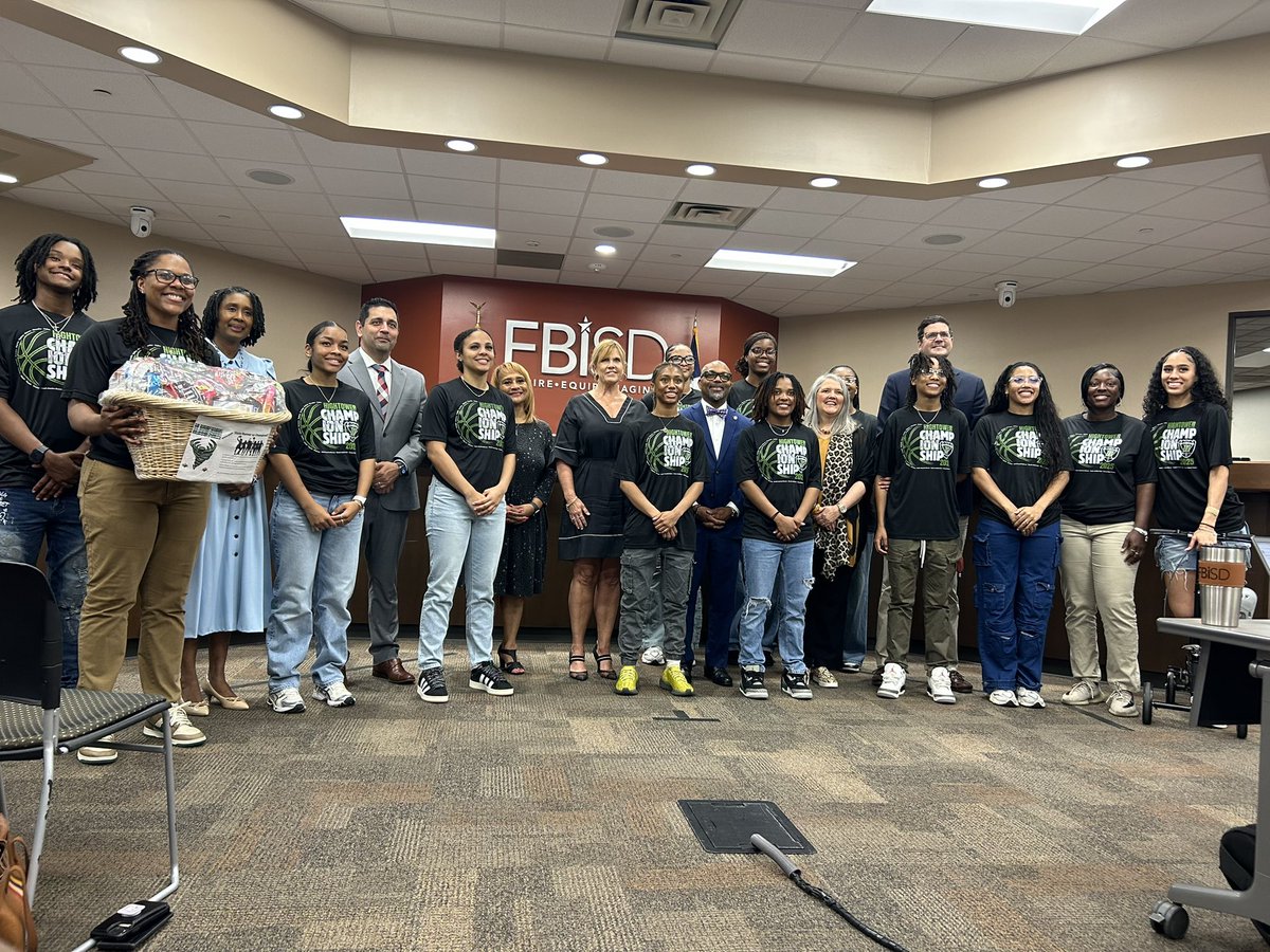LadyCaneHoops's tweet photo. We were so honored to be invited to the @FortBendISD Board Meeting this evening! We are so proud of you Sisterhood!🤘 https://t.co/s3vTO3zd6L